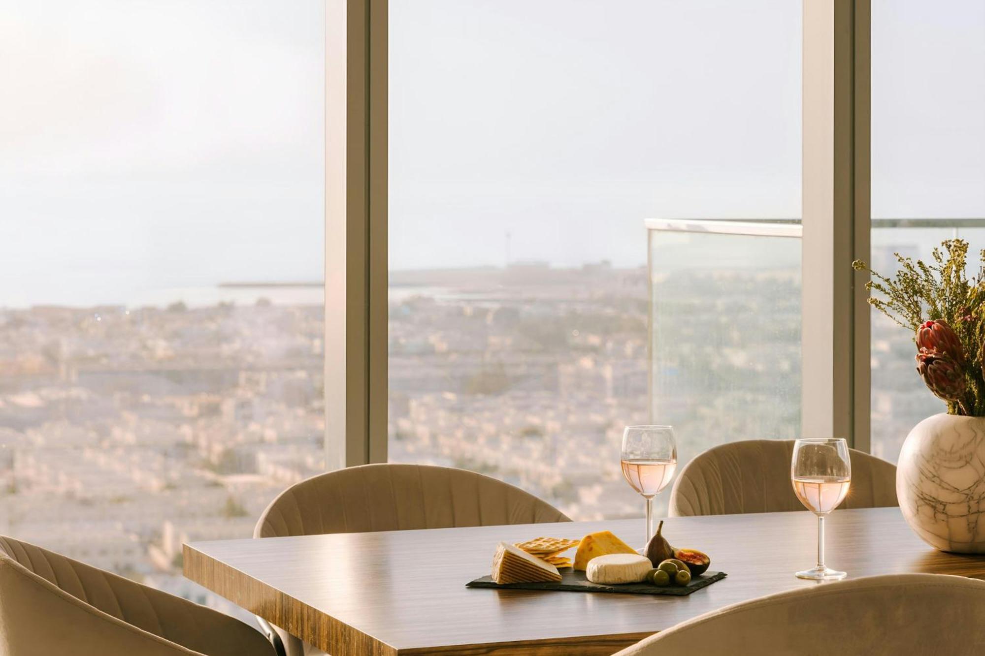 Sonder By Marriott Bonvoy Downtown Towers Apartments Dubai Exterior foto